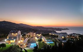 Blue Hills Villas By Estia